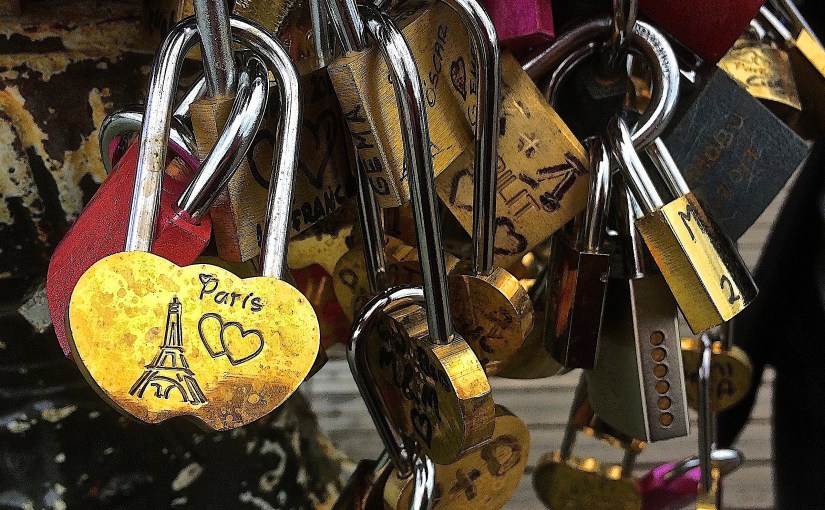 PARIS et L&rsquo;AMOUR&nbsp;«CADENASSÉ»